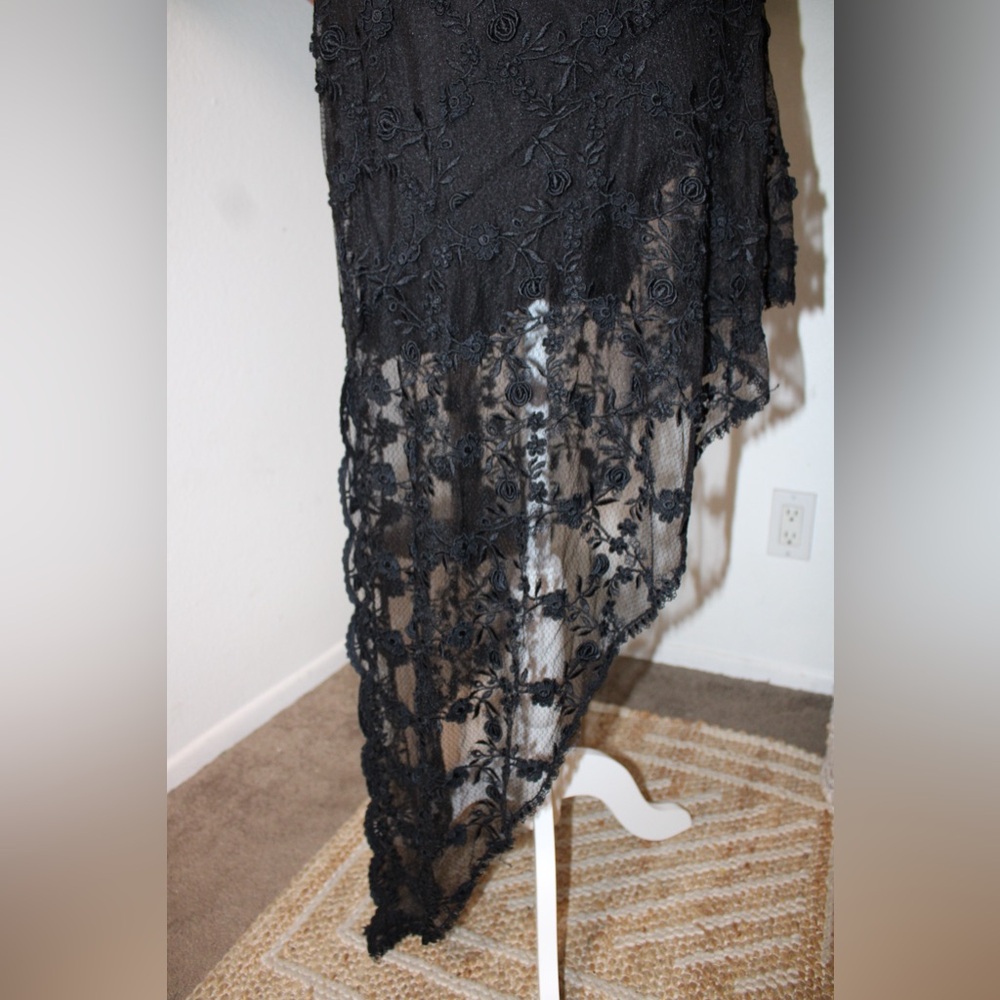 Nicole Bakti Black Lace Asymmetrical Dress - Size M - Picture 8 of 12